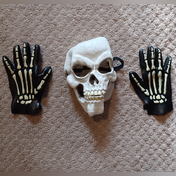 Child's Reaper Costume (Medium/8-10) - Picture 5 of 10